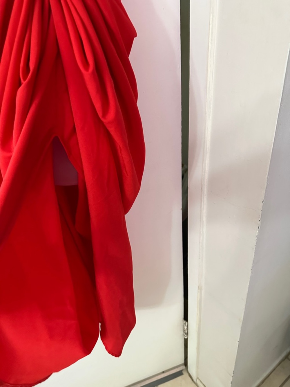 PrettyLittleThing Red Ruffle-Sleeve Midi  Pageant, costume, Party Dress up. sz 4 - Picture 4 of 8